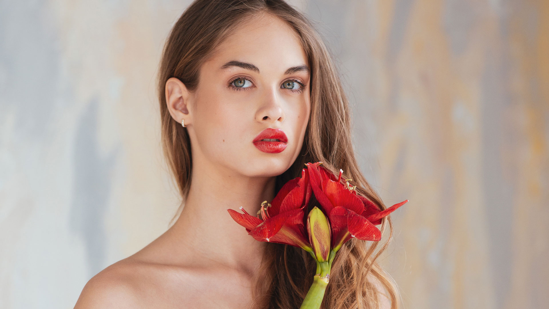 machiaj de mireasă cu buze roșii